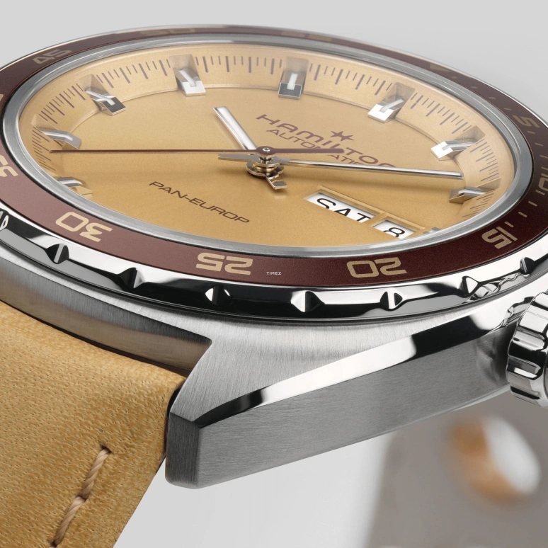 Hamilton,American Classic 42mm,42mm,Stainless Steel,Yellow,Automatic,Sapphire,Crystal Glass,Round,H35435820