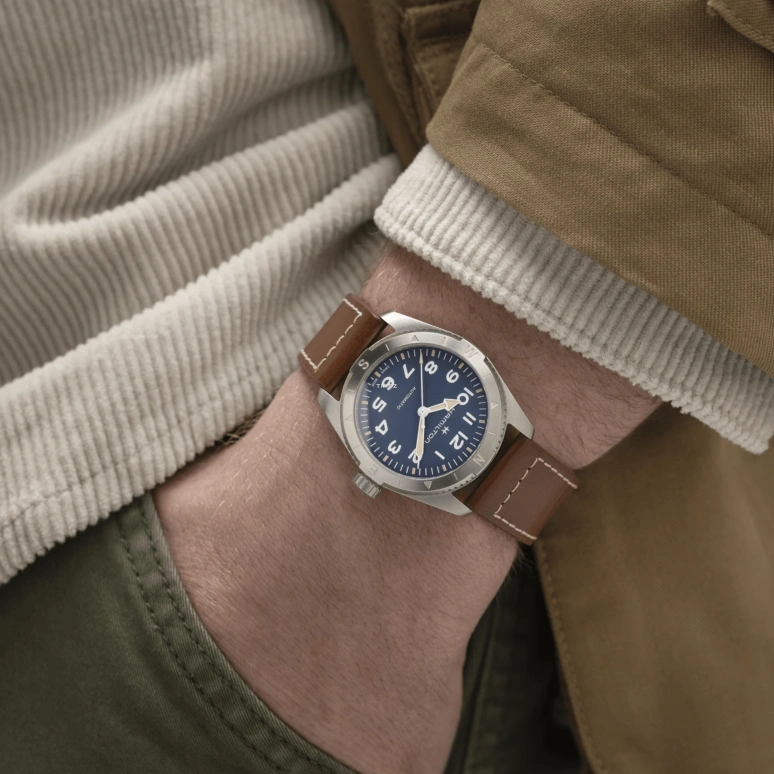 Hamilton,Khaki Field 37mm,37mm,Stainless Steel,Blue,Automatic,Sapphire,Crystal Glass,Round,H70225540