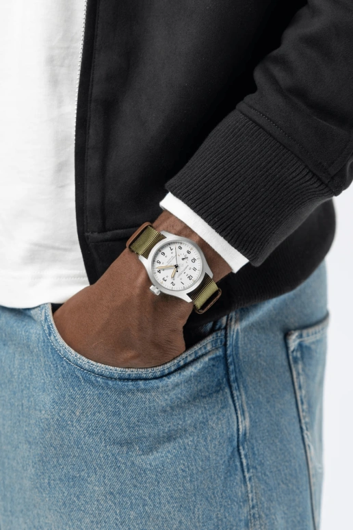 Hamilton,Khaki Field 40mm,40mm,Stainless Steel,White,Handwound,Power Reserve Indicator,80hours,H69509910