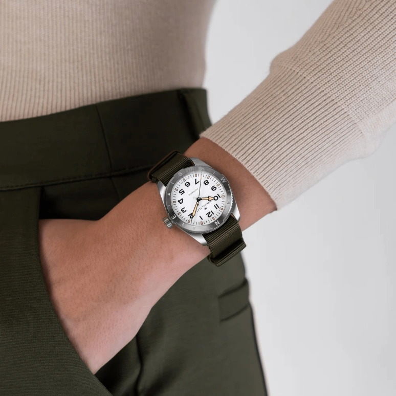 Hamilton,Khaki Field 37mm,37mm,Stainless Steel,White,Automatic,80hours,In-house Caliber,H70225910