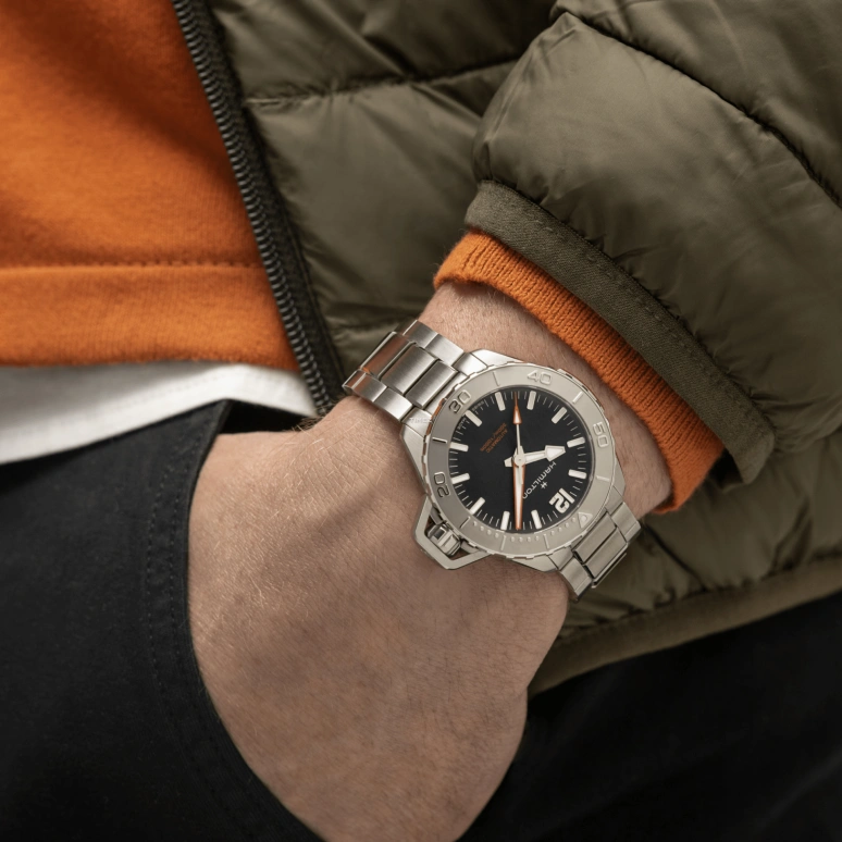 Hamilton,Khaki Navy 41mm,41mm,Stainless Steel,Black,Automatic,Sapphire,Crystal Glass,Round,H77485130