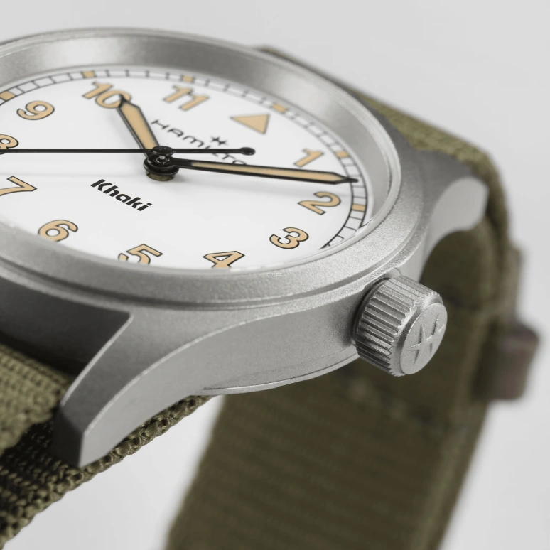 Hamilton,Khaki Field 33mm,33mm,Stainless Steel,White,Quartz,Sapphire,Crystal Glass,Round,H69301910