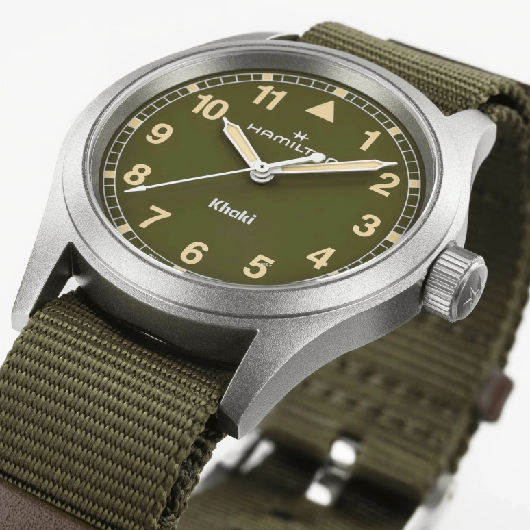 Hamilton,Khaki Field 38mm,38mm,Stainless Steel,Green,Quartz,In-house Caliber,Sapphire,Crystal Glass,H69401960