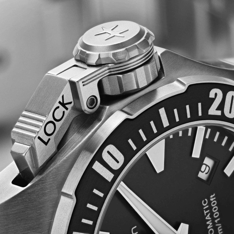 Hamilton,Khaki Navy 42mm,42mm,Stainless Steel,Black,Automatic,Date,80hours,H77605135