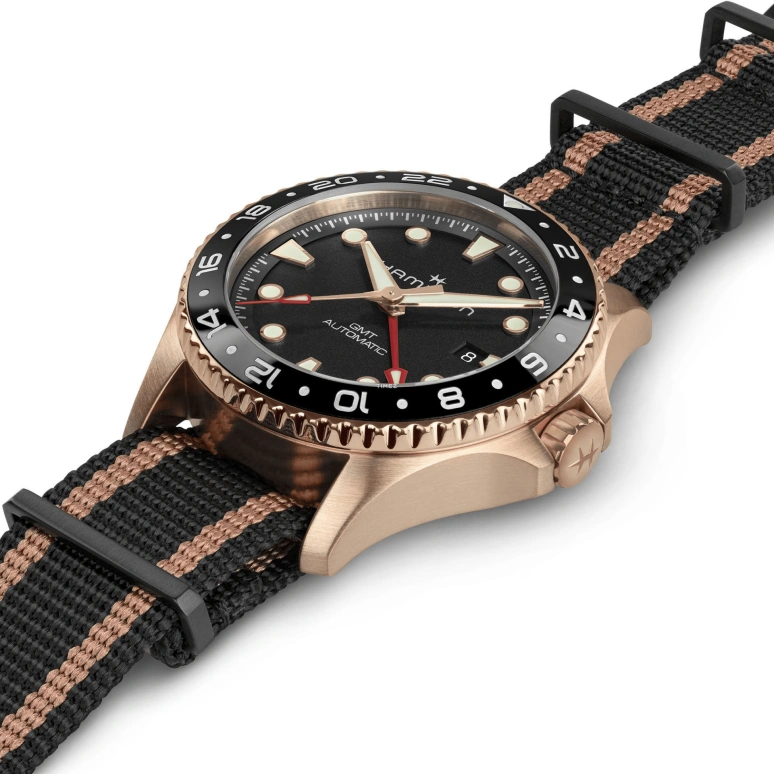 Hamilton,Khaki Navy 43mm,43mm,Bronze,Titanium,Black,Automatic,Day,Dule Time,GMT,H82565930