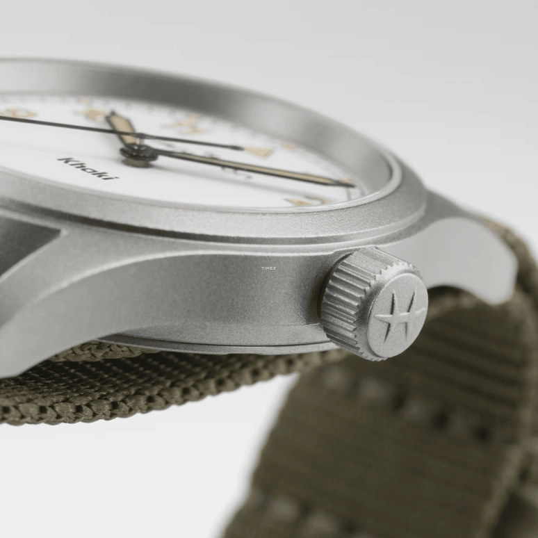 Hamilton,Khaki Field 33mm,33mm,Stainless Steel,White,Quartz,Sapphire,Crystal Glass,Round,H69301910