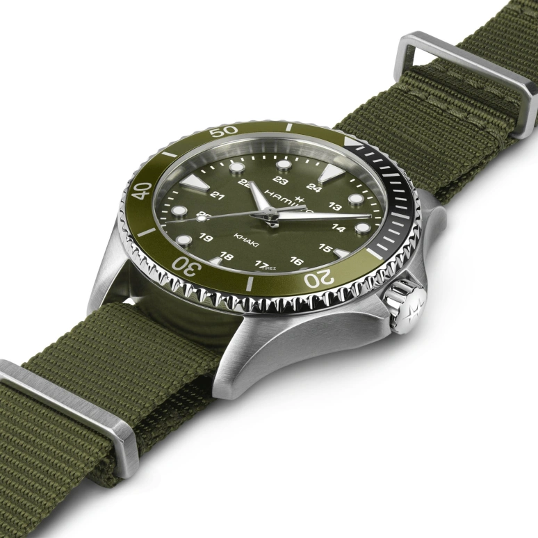Hamilton,Khaki Navy 37mm,37mm,Stainless Steel,Green,Quartz,Sapphire,Round,H82241961