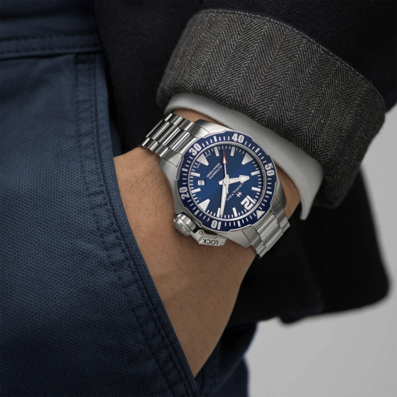 Hamilton,Khaki Navy 42mm,42mm,Stainless Steel,Blue,Automatic,Date,80hours,H77705145