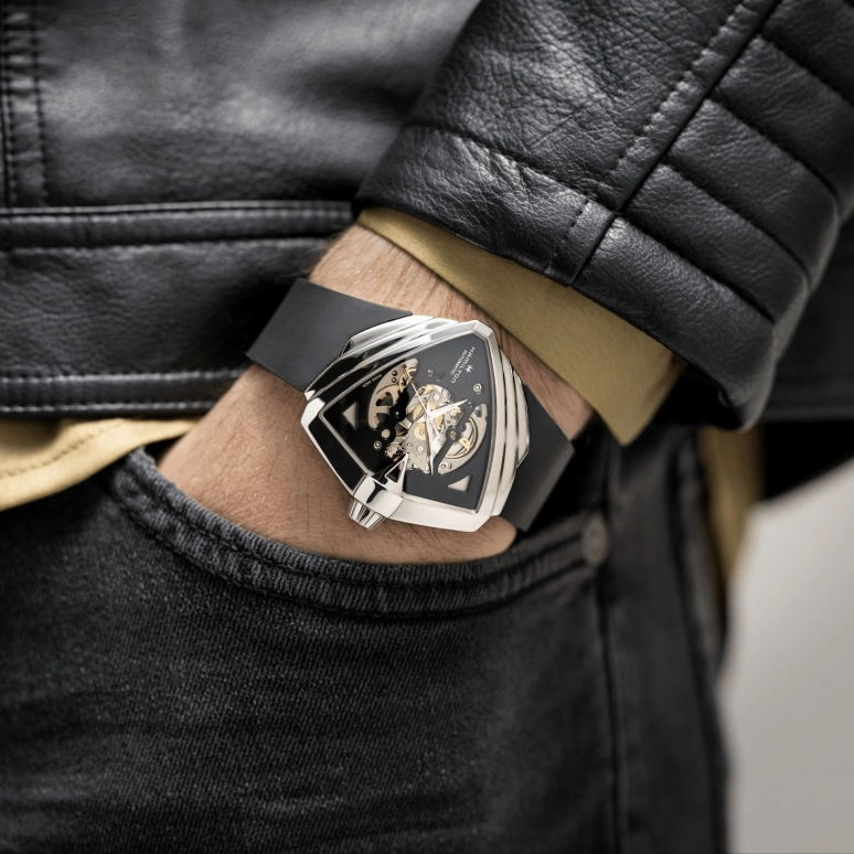 Hamilton,Ventura 45.50x46mm,45.50x46mm,Stainless Steel,Black,Automatic,80hours,In-house Caliber,H24625330