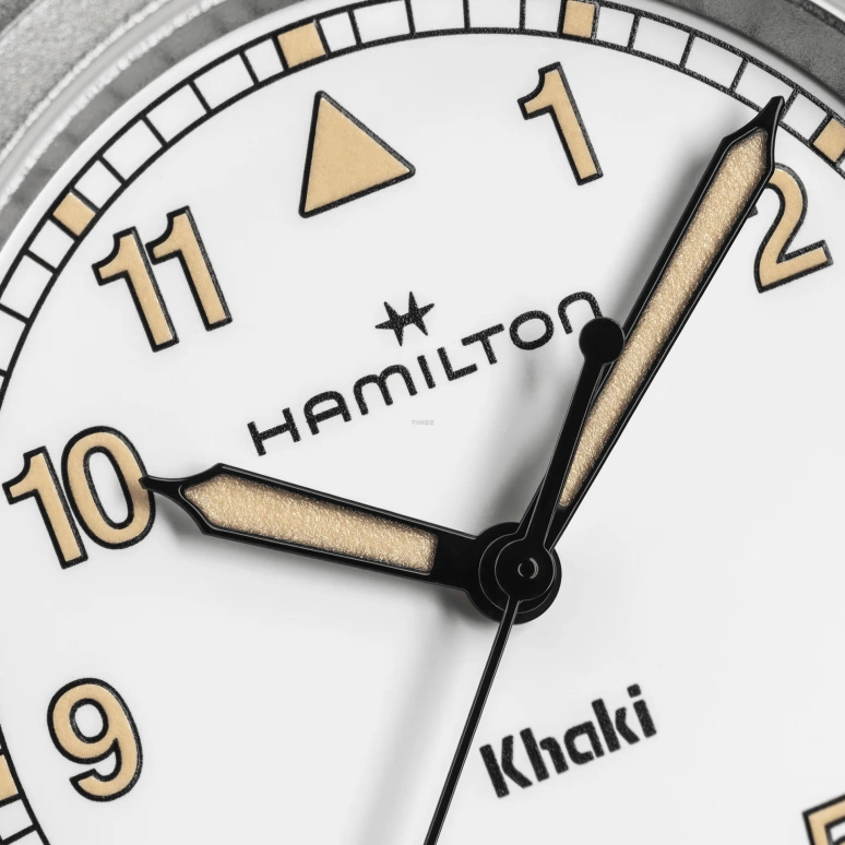 Hamilton,Khaki Field 33mm,33mm,Stainless Steel,White,Quartz,Sapphire,Crystal Glass,Round,H69301910