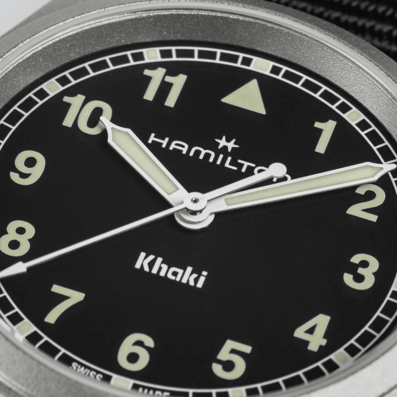 Hamilton,Khaki Field 33mm,33mm,Stainless Steel,Black,Quartz,Sapphire,Crystal Glass,Round,H69301430