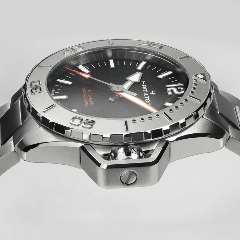 Hamilton,Khaki Navy 41mm,41mm,Stainless Steel,Black,Automatic,Sapphire,Crystal Glass,Round,H77485130