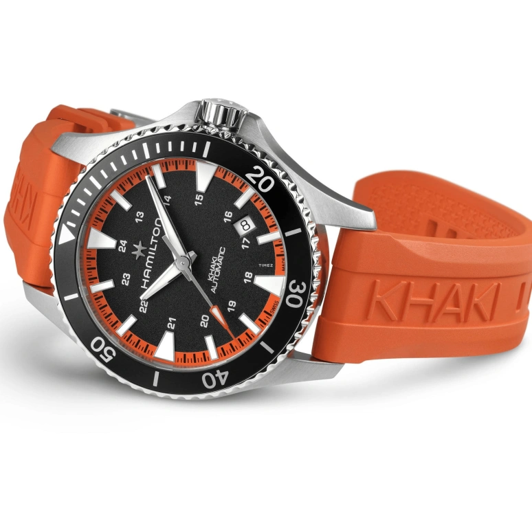 Hamilton,Khaki Navy 40mm,40mm,Stainless Steel,Black,Automatic,Day,80hours,H82395331
