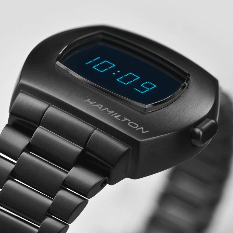 Hamilton,American Classic 41x35mm,41x35mm,Stainless Steel,Black,Quartz,Sapphire,Glass,Cushion,H52404131