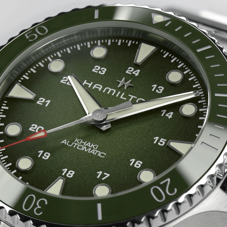 Hamilton,Khaki Navy 43mm,43mm,Stainless Steel,Green,Automatic,Sapphire,Round,H82525160