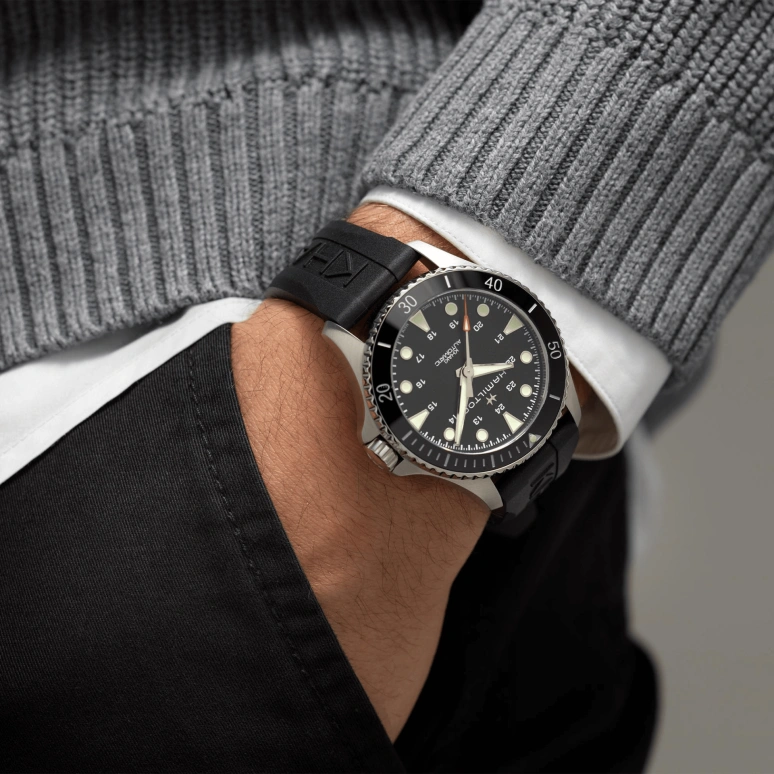 Hamilton,Khaki Navy 43mm,43mm,Stainless Steel,Black,Automatic,80hours,In-house Caliber,H82515330