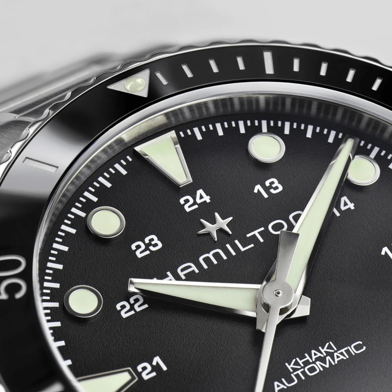 Hamilton,Khaki Navy 43mm,43mm,Stainless Steel,Luminous,Black,Automatic,80hours,In-house Caliber,H82515130