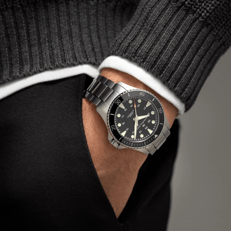 Hamilton,Khaki Navy 43mm,43mm,Stainless Steel,Luminous,Black,Automatic,80hours,In-house Caliber,H82515130