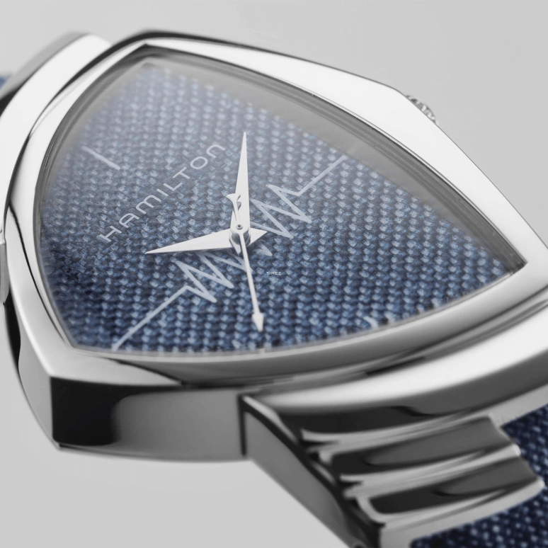 Hamilton,Ventura 50.30x32.30mm,50.30x32.30mm,Stainless Steel,Denim Color,Quartz,26280hours,Glass,H24411941