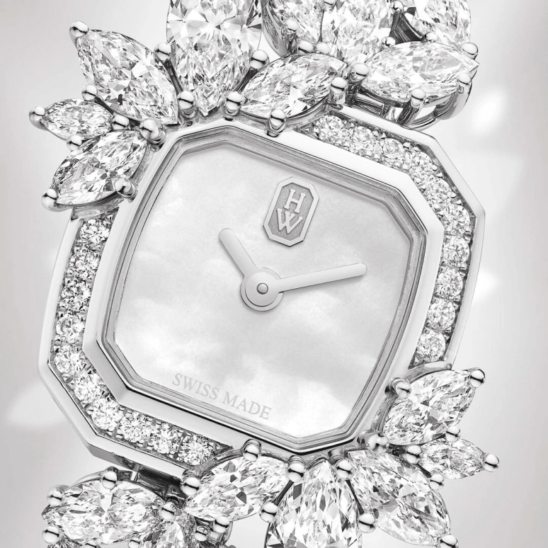 Harry Winston,High Jewelry Timepieces 17.5x17.5mm,17.5x17.5mm,Platinum,White,Quartz,In-house Caliber,Mother of Pearl,HJTQHM18PP013