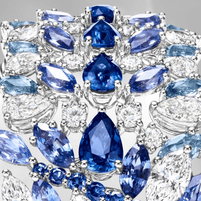 Harry Winston,High Jewelry Timepieces 38.3x42.4mm,38.3x42.4mm,Platinum,Blue,Quartz,In-house Caliber,Mother of Pearl,HJTQHM41PP001