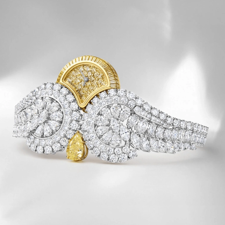 Harry Winston,High Jewelry Timepieces 24.5x21mm,24.5x21mm,Yellow Gold,Gold,Quartz,In-house Caliber,Closed,HJTQHM21YY001