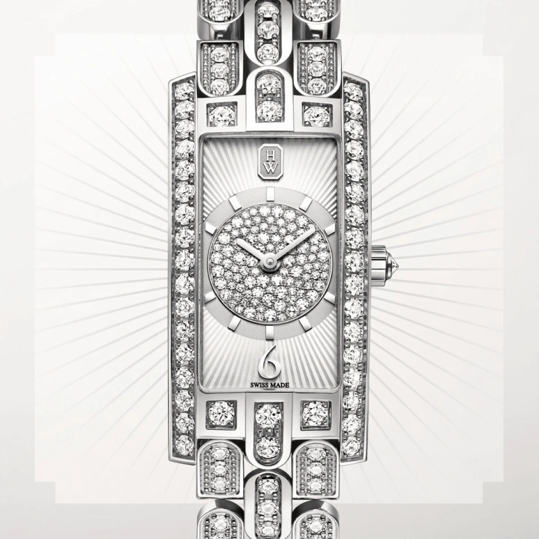 Harry Winston,The Avenue 19x39.5mm,19x39.5mm,Gold,White Gold,Quartz,In-house Caliber,Closed,AVCQHM19WW135