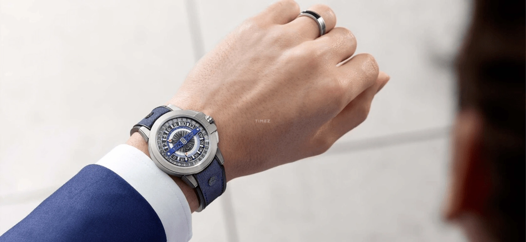 Harry Winston,The Ocean 42.2mm,42.2mm,Gold,White Gold,Automatic,In-house Caliber,Open,OCEAHR42WW001