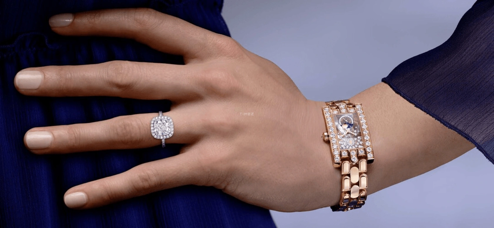 Harry Winston,The Avenue 21.4x36.1mm,21.4x36.1mm,Rose Gold,Gold,Brown,Quartz,In-house Caliber,Mother of Pearl,AVEQMP21RR002