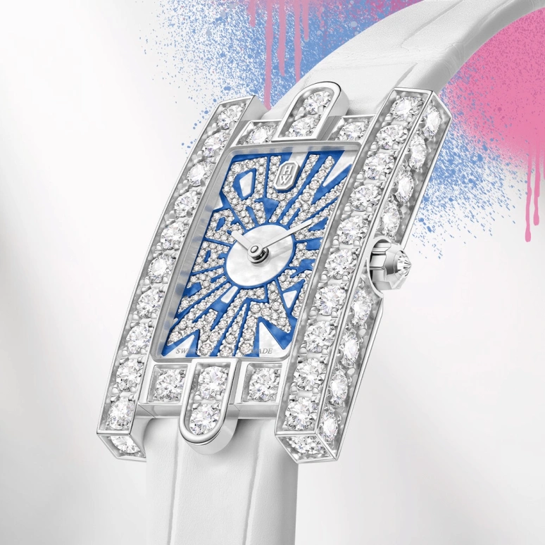 Harry Winston,The Avenue 21.4x36.1mm,21.4x36.1mm,Gold,White Gold,White,Blue,Quartz,In-house Caliber,Mother of Pearl,AVEQHM21WW296