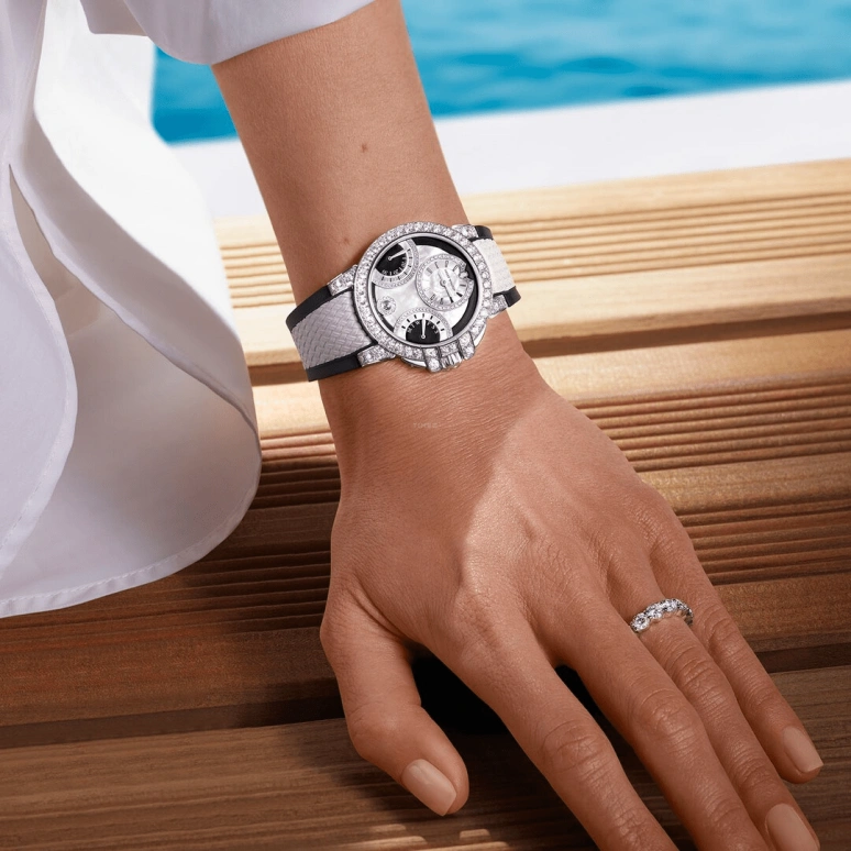 Harry Winston,The Ocean 36mm,36mm,Gold,White Gold,White,Automatic,In-house Caliber,Mother of Pearl,OCEABI36WW059