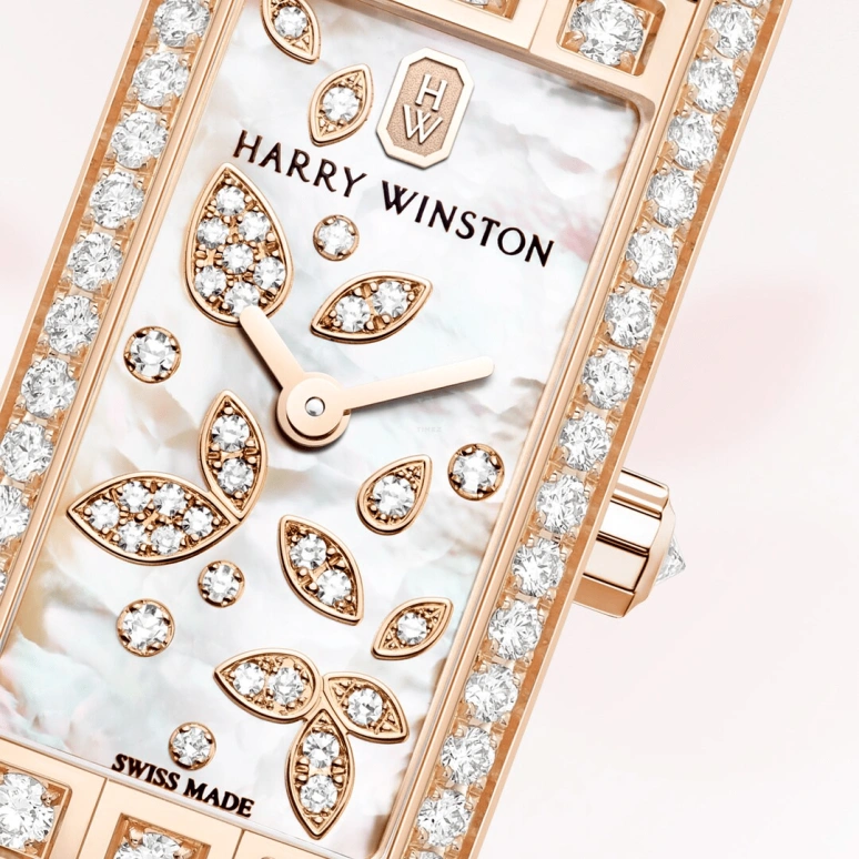 Harry Winston,The Avenue 15.60x32.30mm,15.60x32.30mm,Rose Gold,Gold,White,Quartz,In-house Caliber,Rectangular,AVCQHM16RR043