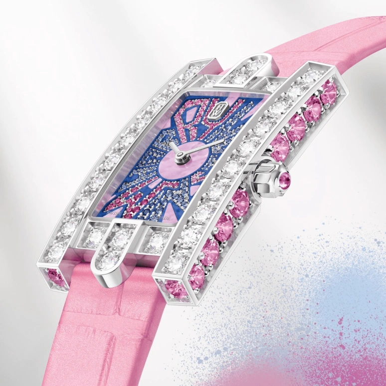 Harry Winston,The Avenue 21.4x36.1mm,21.4x36.1mm,Gold,White Gold,Blue,Pink,Quartz,In-house Caliber,Mother of Pearl,AVEQHM21WW298