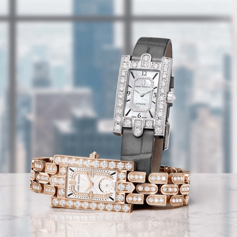 Harry Winston,The Avenue 21.4x36.1mm,21.4x36.1mm,Rose Gold,Gold,Quartz,In-house Caliber,Closed,AVEQHM21RR122