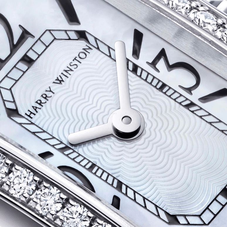 Harry Winston,The Avenue 15.6x32.3mm,15.6x32.3mm,Rose Gold,Gold,White,Quartz,In-house Caliber,Mother of Pearl,AVCQHM16RR017
