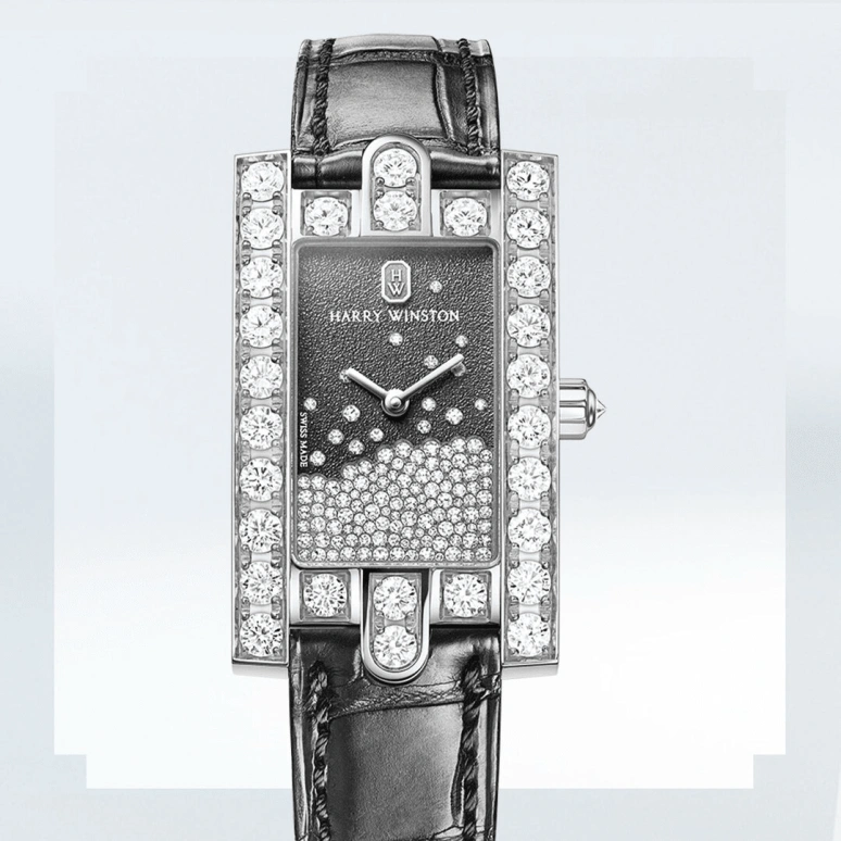 Harry Winston,The Avenue 21.4x36.1mm,21.4x36.1mm,Gold,White Gold,Quartz,In-house Caliber,Closed,AVEQHM21WW280