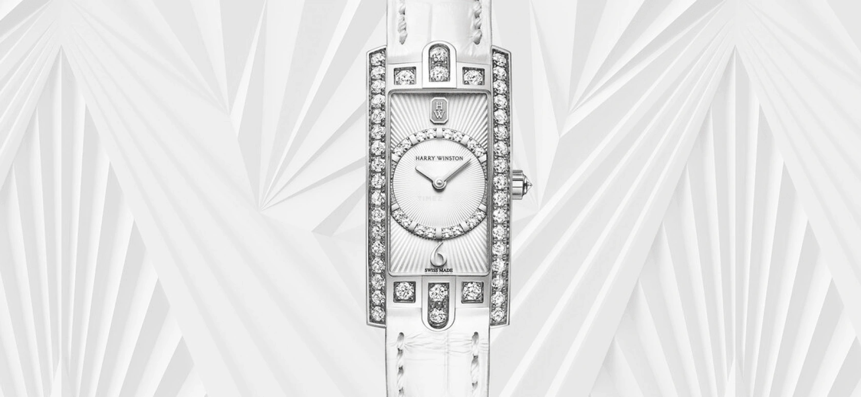 Harry Winston,The Avenue 15.6x32.3mm,15.6x32.3mm,Gold,White Gold,Quartz,In-house Caliber,Closed,AVCQHM16WW045