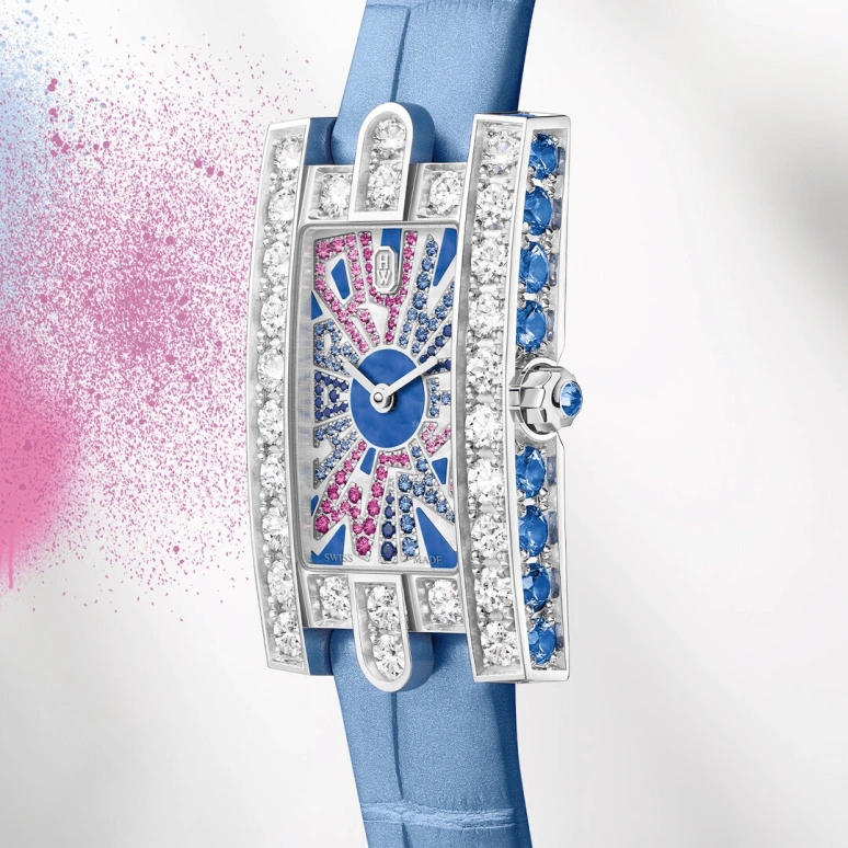 Harry Winston,The Avenue 21.4x36.1mm,21.4x36.1mm,Gold,White Gold,White,Blue,Quartz,In-house Caliber,Mother of Pearl,AVEQHM21WW297