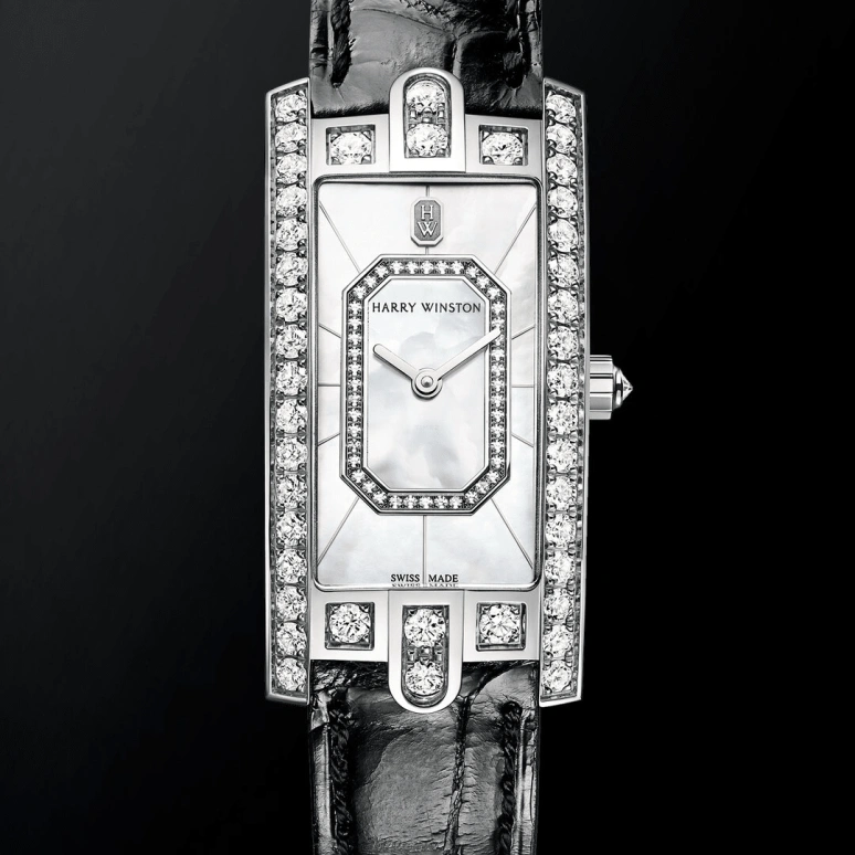 Harry Winston,The Avenue 19x39.5mm,19x39.5mm,Gold,White Gold,Light,White,Pink,Quartz,In-house Caliber,Mother of Pearl,AVCQHM19WW136