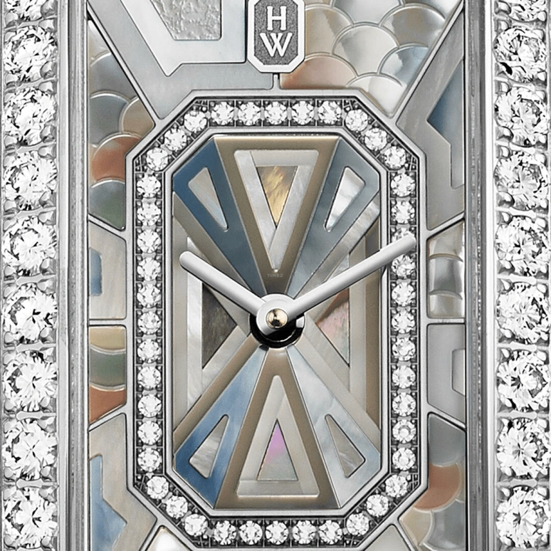 Harry Winston,The Avenue 19x39.5mm,19x39.5mm,Gold,White Gold,Quartz,In-house Caliber,Mother of Pearl,AVCQHM19WW139