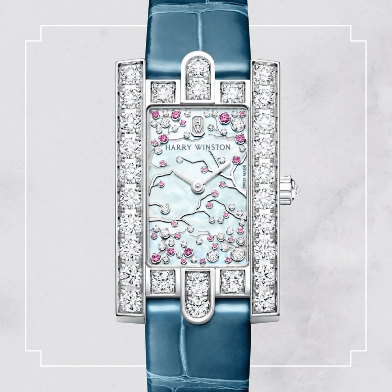 Harry Winston,The Avenue 21.4x36.1mm,21.4x36.1mm,Gold,White Gold,Blue,Green,Quartz,In-house Caliber,Mother of Pearl,AVEQHM21WW286