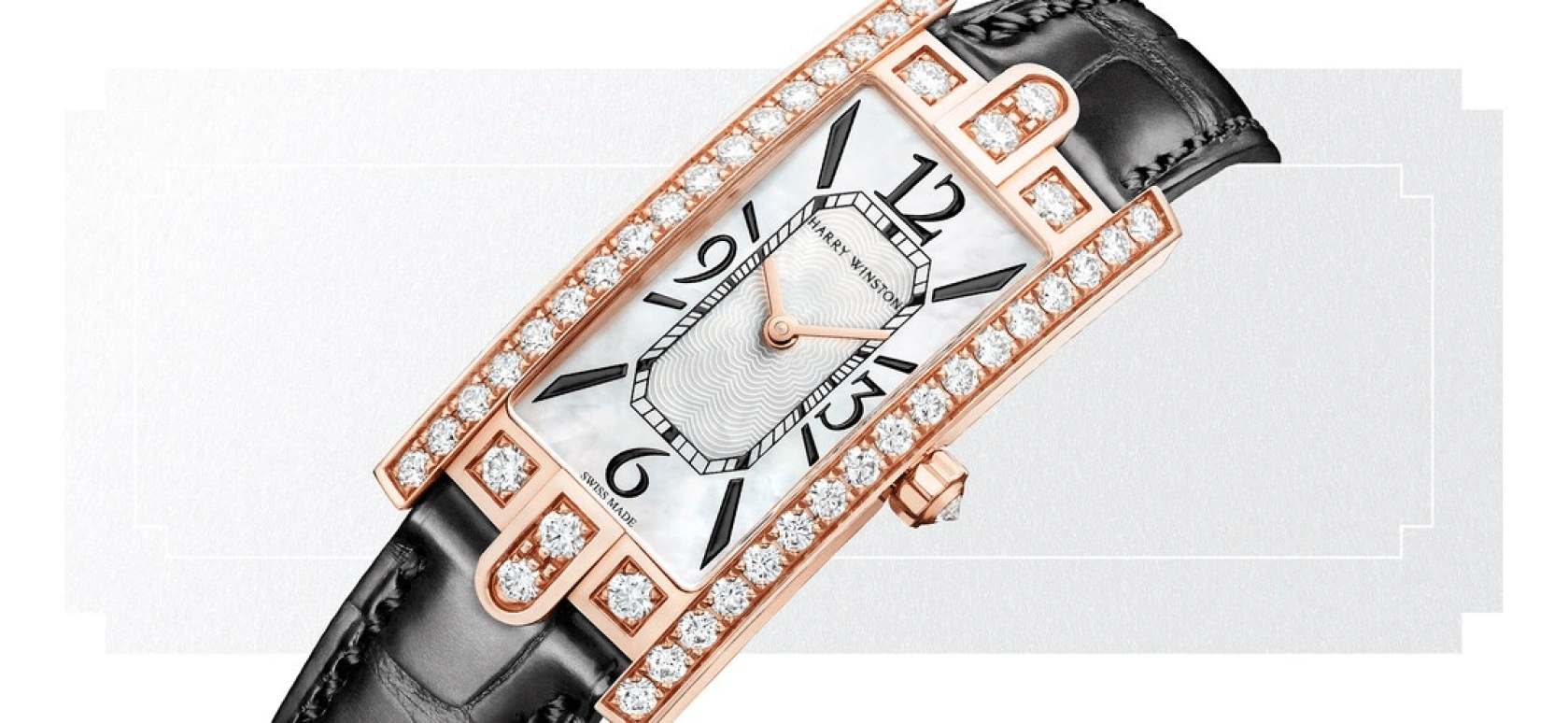 Harry Winston,The Avenue 19x39.5mm,19x39.5mm,Rose Gold,Gold,White,Quartz,In-house Caliber,Mother of Pearl,AVCQHM19RR015