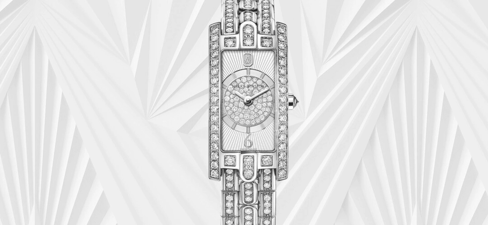 Harry Winston,The Avenue 15.6x32.3mm,15.6x32.3mm,Gold,White Gold,Quartz,In-house Caliber,Closed,AVCQHM16WW048
