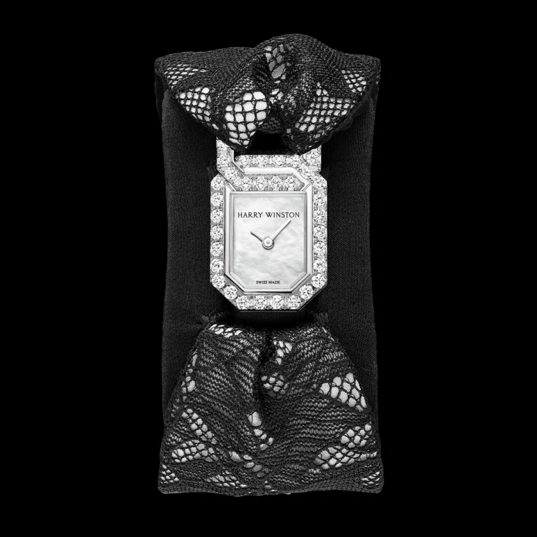 Harry Winston,High Jewelry Timepieces 18x31mm,18x31mm,Gold,White Gold,White,Quartz,In-house Caliber,Mother of Pearl,HJTQHM18WW036