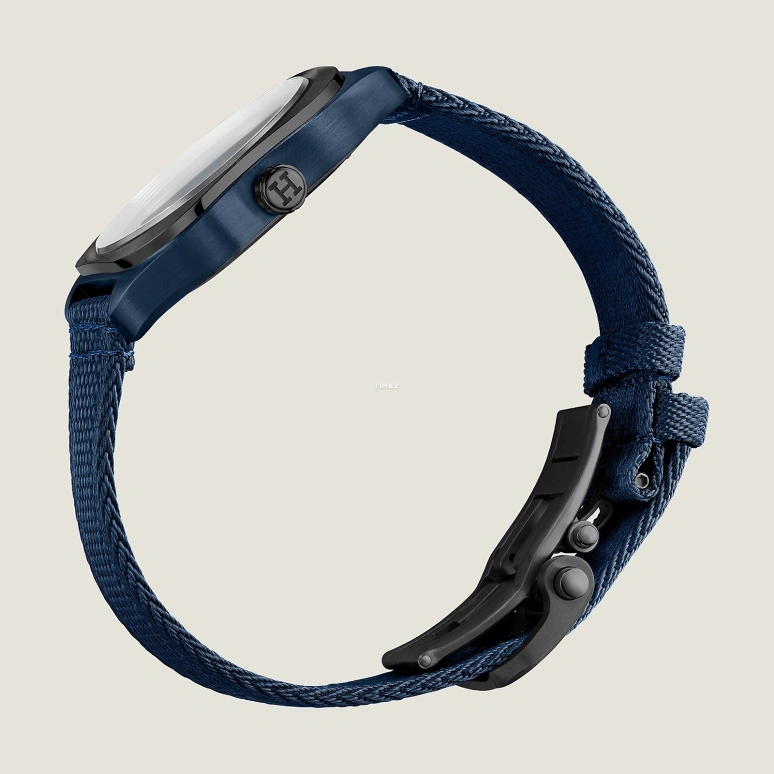 Hermès,H 42x39mm,42x39mm,Titanium,Blue,Black,Automatic,Day,50hours,W056988WW00