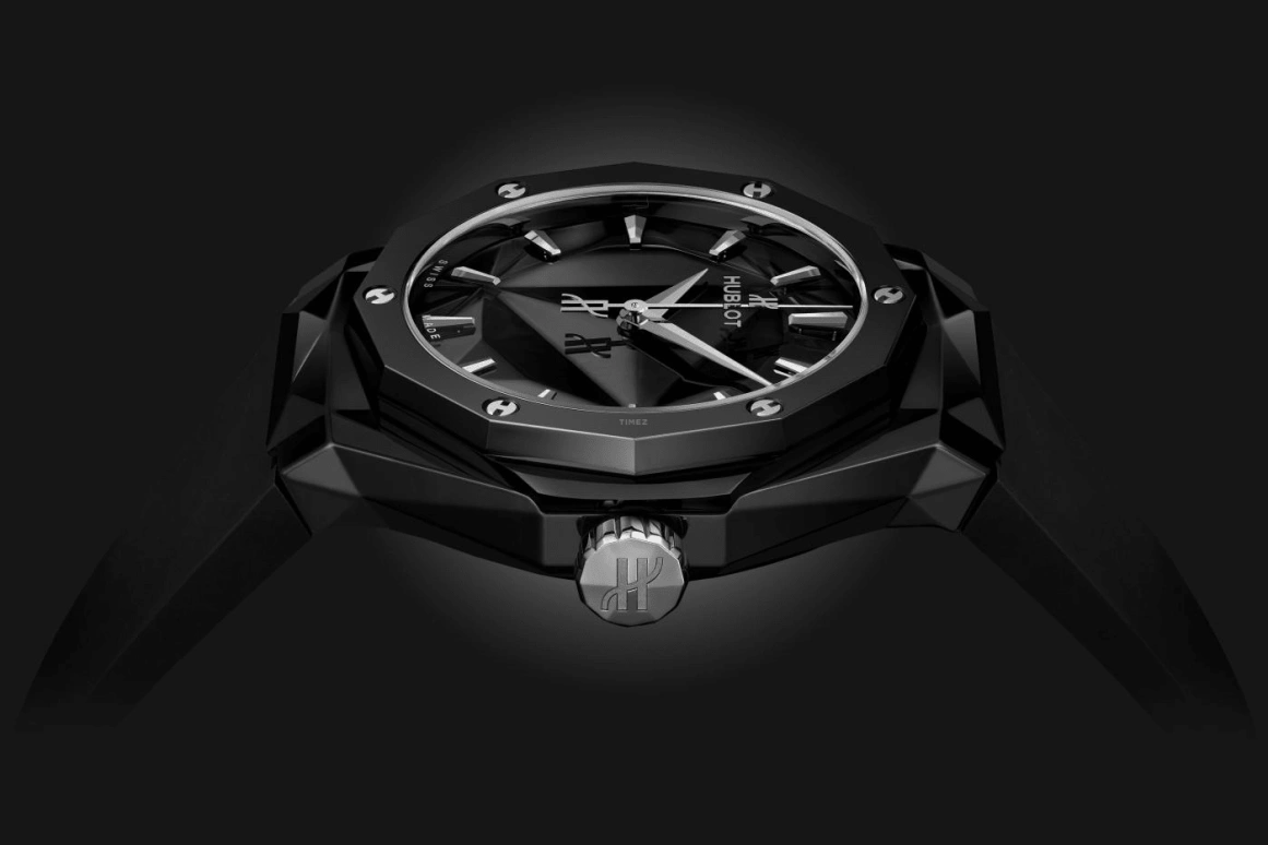 Hublot,Classic Fusion 40mm,40mm,Ceramic,Black,Automatic,42hours,In-house Caliber,550,550.CS.1800.RX.ORL21