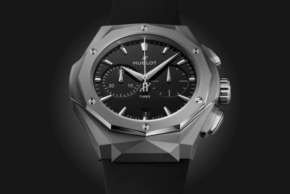 Hublot,Classic Fusion 41mm,41mm,Titanium,Black,Chronograph,Day,Sapphire,Crystal Glass,549,549.NI.1270.RX.ORL23