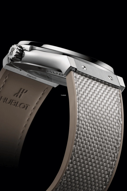 Hublot,Classic Fusion 45mm,45mm,Titanium,Taupe,Automatic,Day,42hours,511,511.NX.4610.NR.HEC25