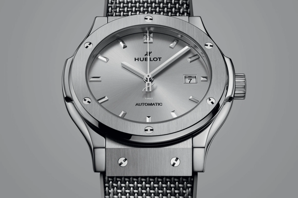Hublot,Classic Fusion 42mm,42mm,Titanium,Grey,Automatic,Day,42hours,542,542.NX.5610.NR.HEC24
