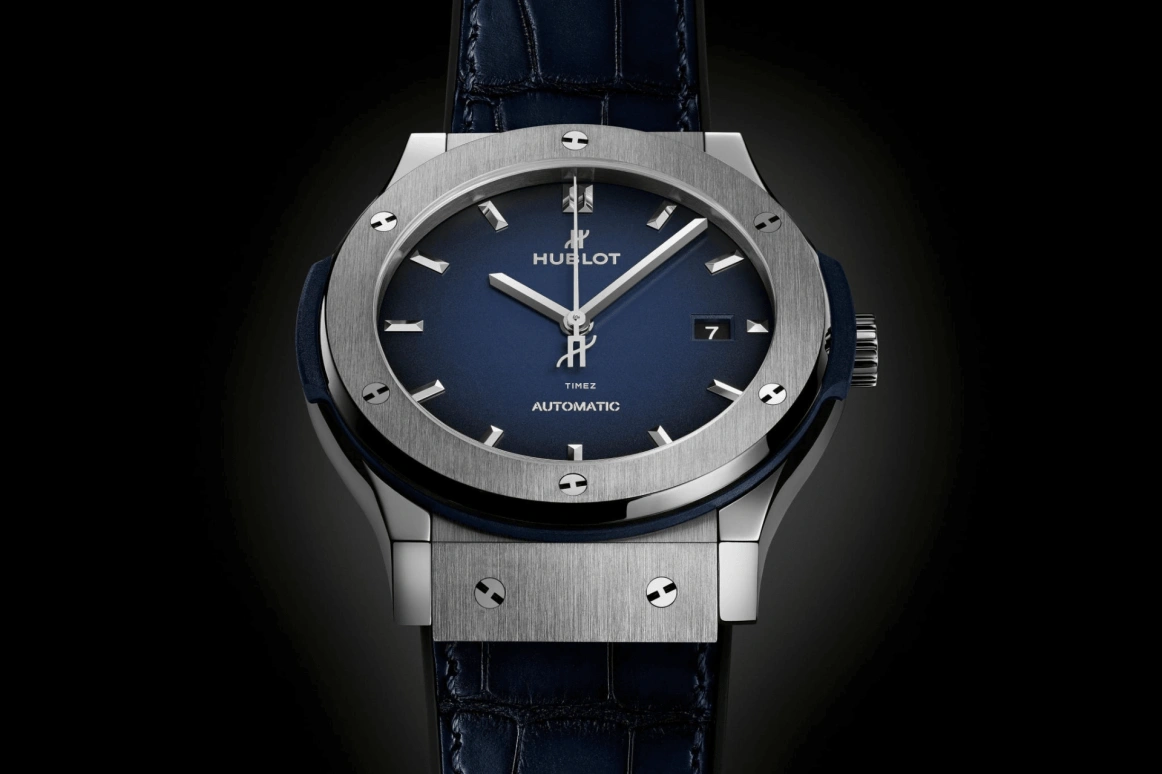 Hublot,Classic Fusion 42mm,42mm,Titanium,Blue,Gradient,Automatic,Day,42hours,542,542.NX.6670.LR.JPN18
